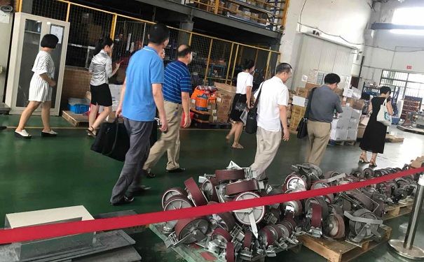 江蘇省新技術(shù)新產(chǎn)品鑒定會(huì)，智能裝備企業(yè)